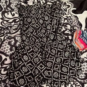 Strapless black & white romper size small